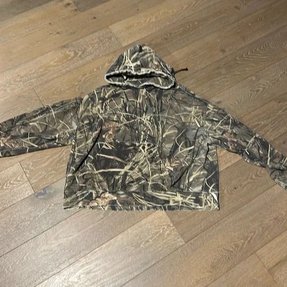 Max 4 camo best sale hoodie